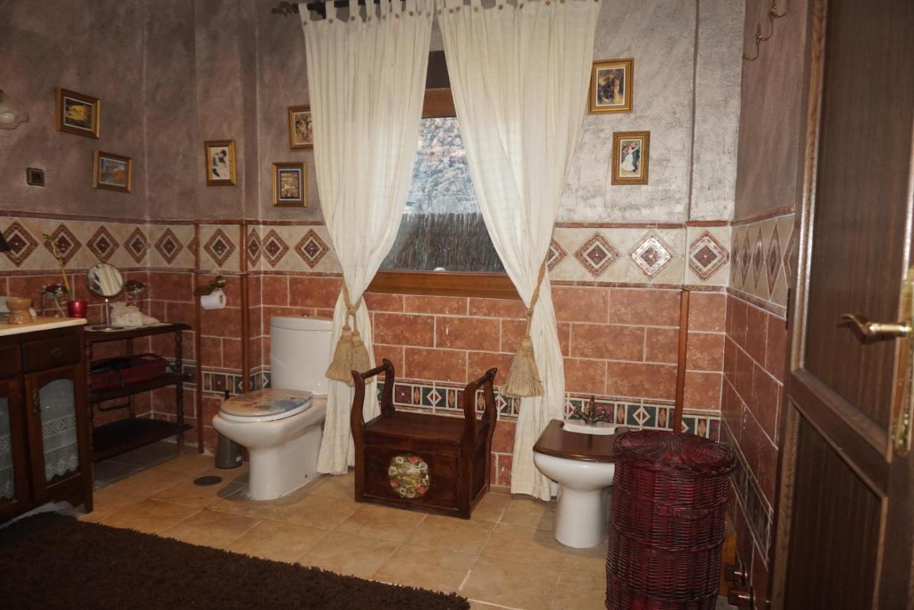 Lantica Roccia Hotel Manzanares El Real Bagian luar foto