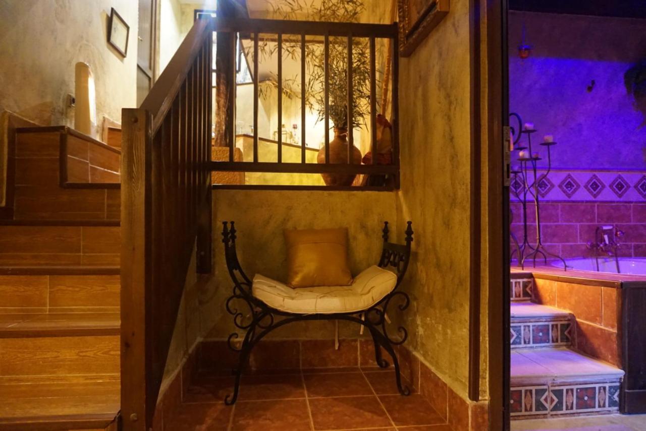 Lantica Roccia Hotel Manzanares El Real Bagian luar foto