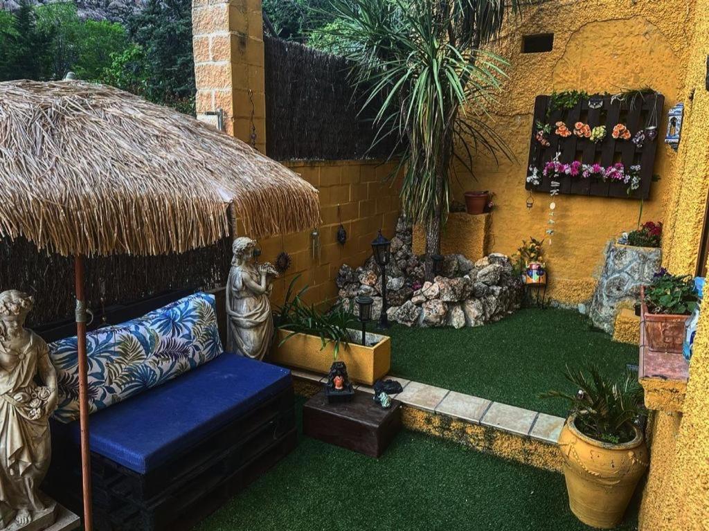 Lantica Roccia Hotel Manzanares El Real Bagian luar foto