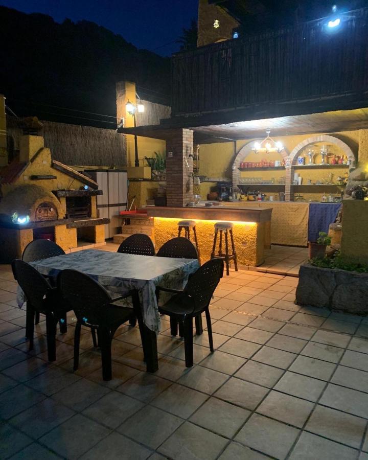 Lantica Roccia Hotel Manzanares El Real Bagian luar foto